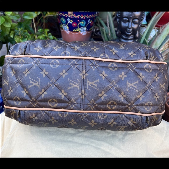Louis Vuitton Etoile City Quilted Monogrammed Shoulder Bag - Picture 3 of 12